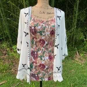 NWOT Black and White Embroidered Kimono